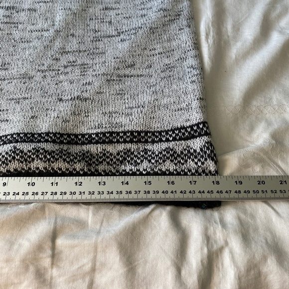 GUILTY Women's Gray/Black Nordic Acrylic Long Sleeve Lightweight Sweater Medium - Picture 13 of 14